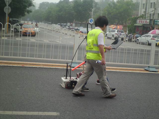 广安门内大街空洞检测