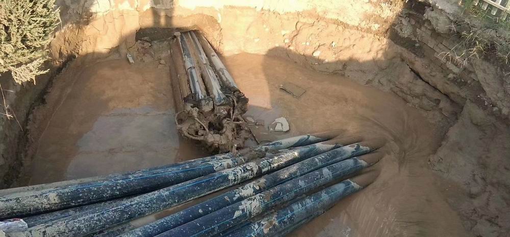 非开挖拉管、顶管施工