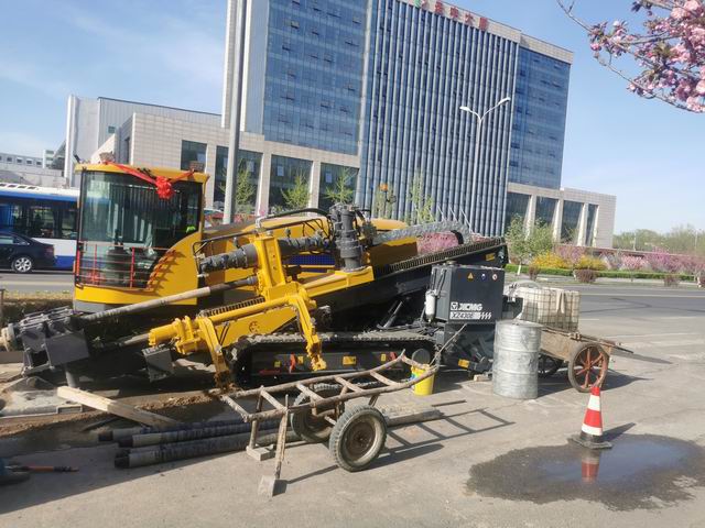 非开挖拉管、顶管施工